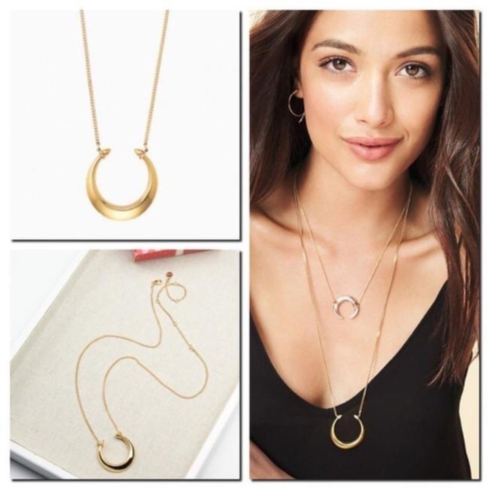 Stella & Dot Gold Pendant